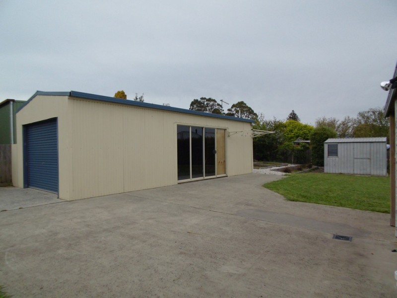 17 Robert Street, Smithton TAS 7330