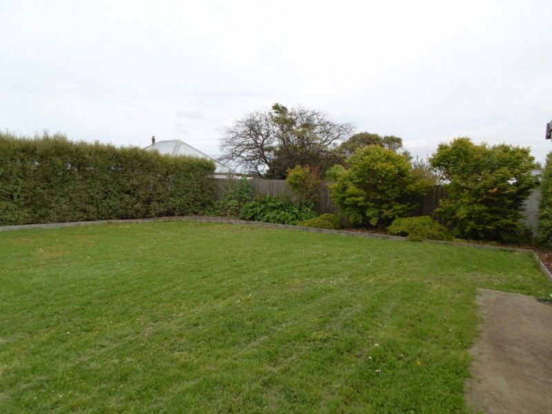 17 Robert Street, Smithton TAS 7330