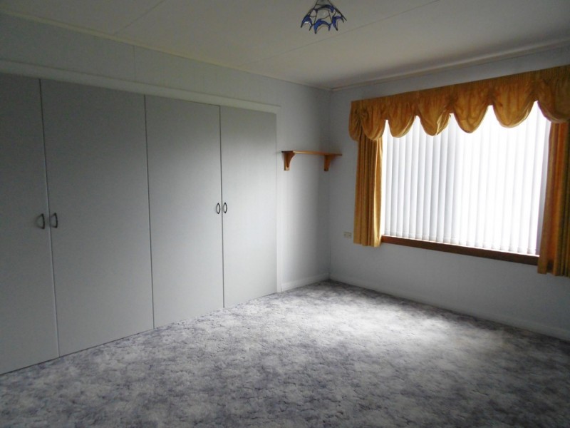 13 Emmett Street, Smithton TAS 7330