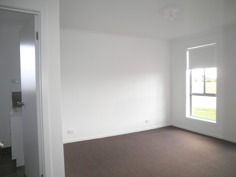 6 Leederry Street, Smithton TAS 7330