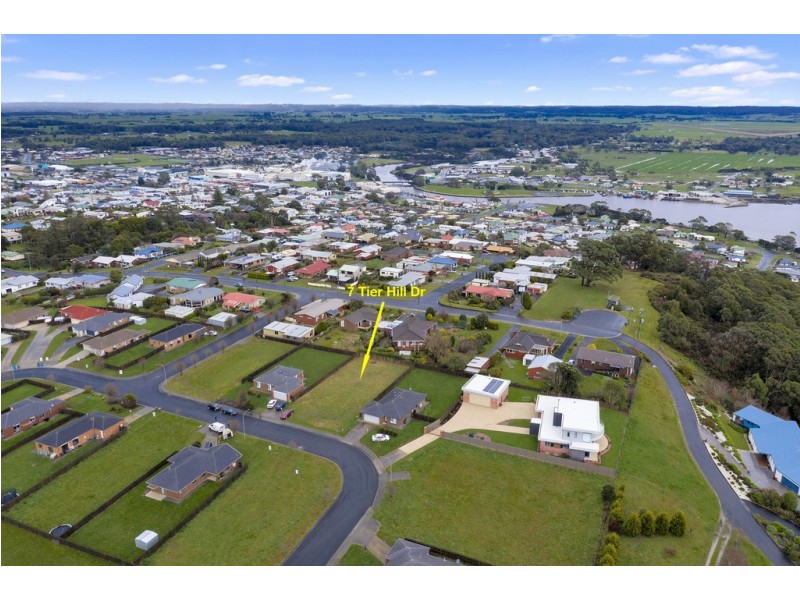 7 Tier Hill Drive, Smithton TAS 7330