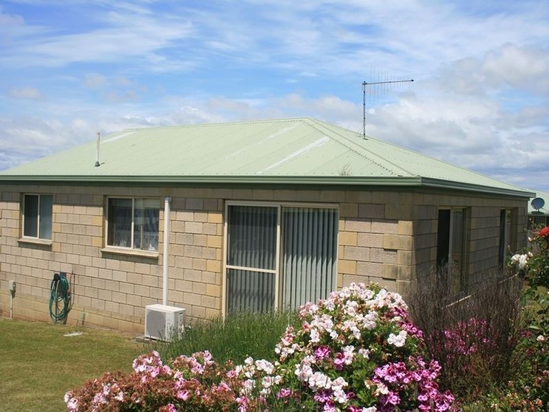 5/13 Sampson Avenue, Smithton TAS 7330