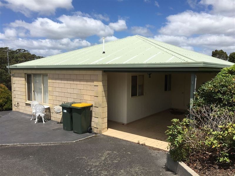 4/13 Sampson Avenue, Smithton TAS 7330