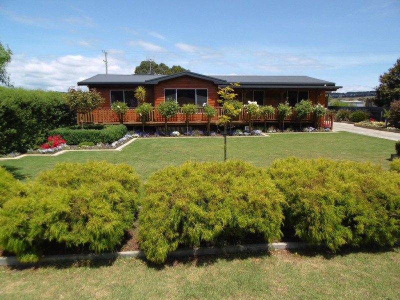 21223 Bass Highway, Wiltshire TAS 7321