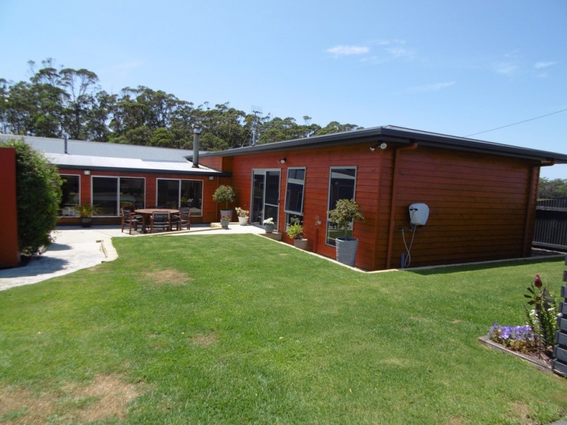 21223 Bass Highway, Wiltshire TAS 7321