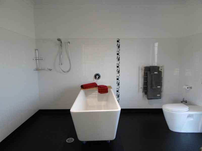 21223 Bass Highway, Wiltshire TAS 7321