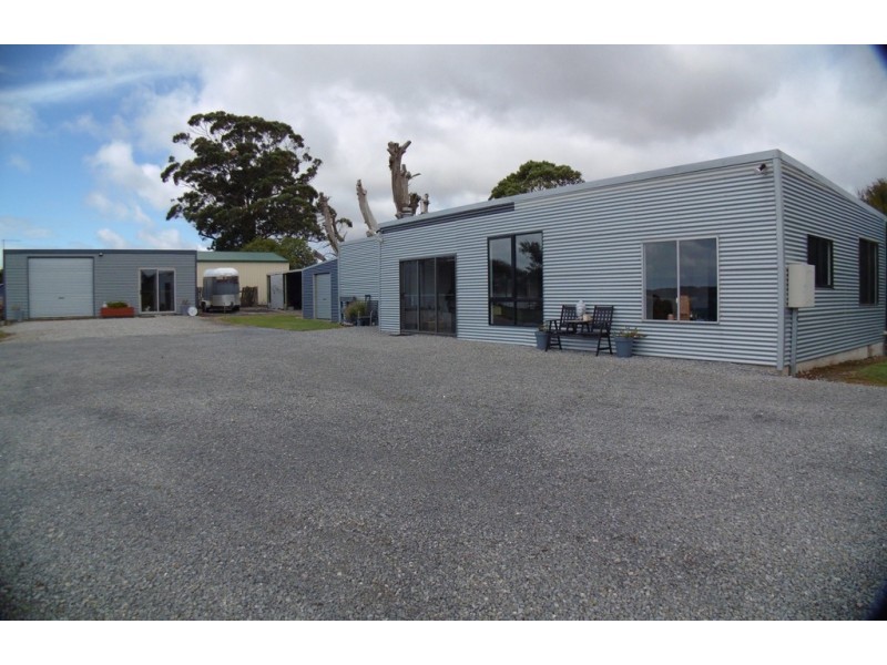 6 Pelican Point Road, Smithton TAS 7330