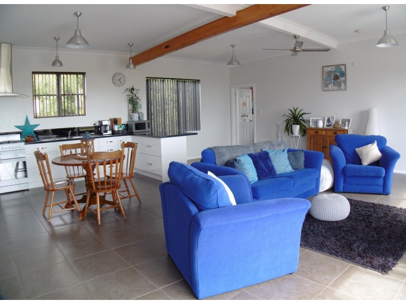 6 Pelican Point Road, Smithton TAS 7330