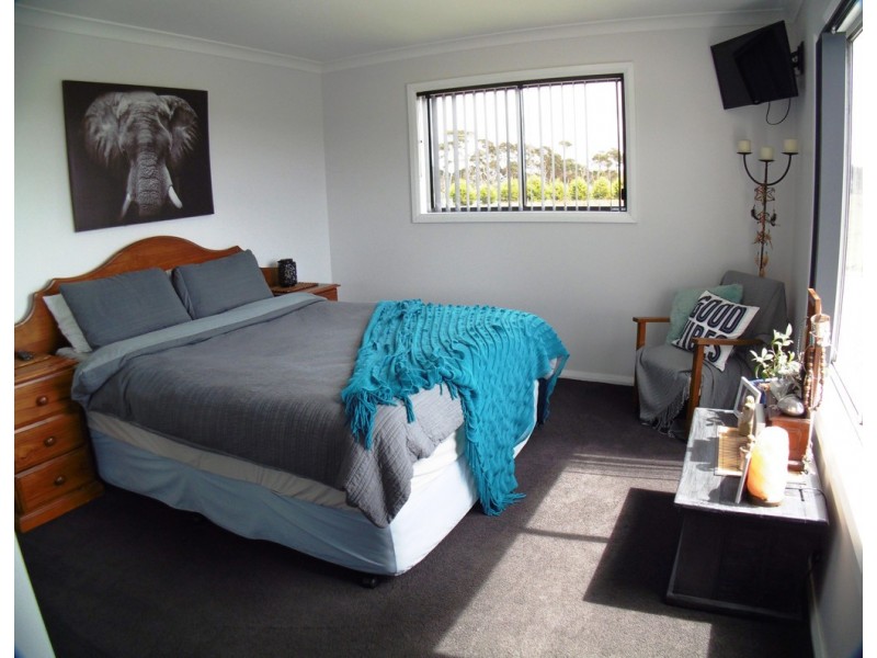 6 Pelican Point Road, Smithton TAS 7330