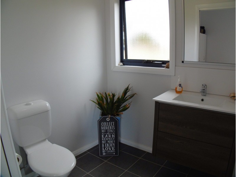 6 Pelican Point Road, Smithton TAS 7330