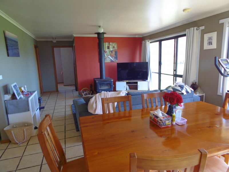 27170 Bass Highway, Redpa TAS 7330