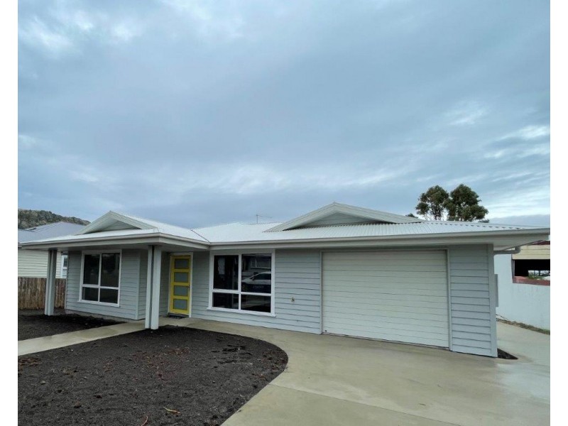 22 Main Street, Stanley TAS 7331