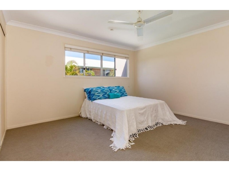 2/14 Fifth Avenue, Bongaree QLD 4507