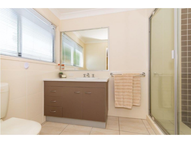 2/14 Fifth Avenue, Bongaree QLD 4507