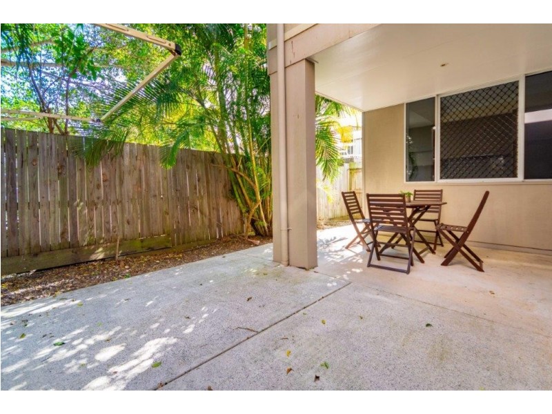 2/14 Fifth Avenue, Bongaree QLD 4507