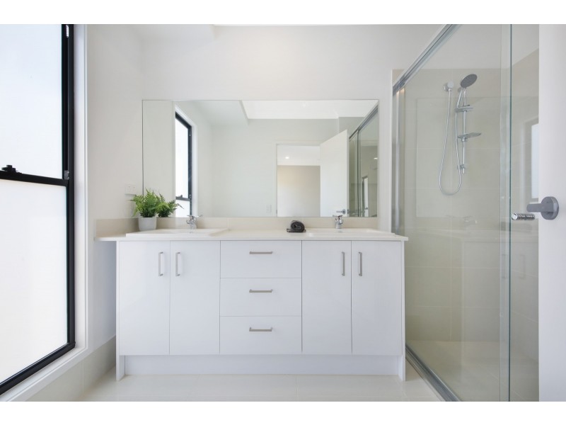 38 Tash Court, Waterford QLD 4133