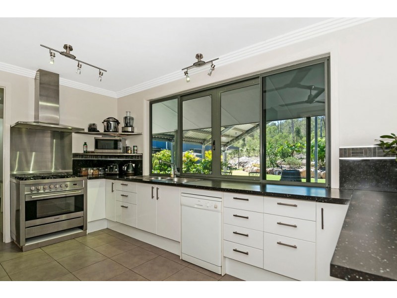 24-32 Sharton Avenue, Buccan QLD 4207
