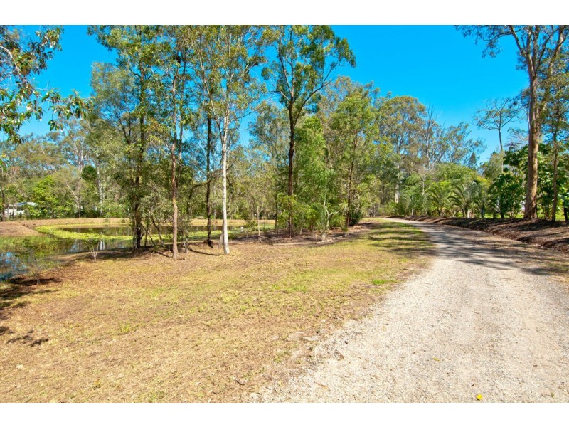 24-32 Sharton Avenue, Buccan QLD 4207