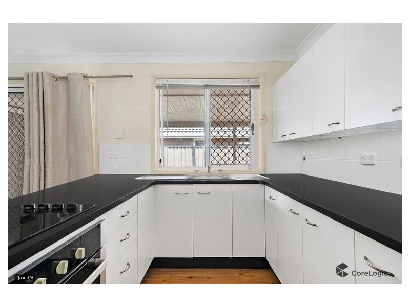 15 BUTTERCUP CLOSE, Meadowbrook QLD 4131