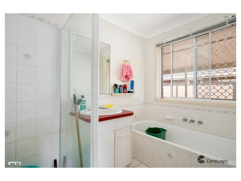 15 BUTTERCUP CLOSE, Meadowbrook QLD 4131