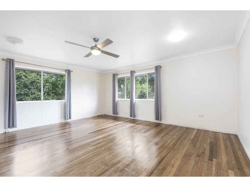 27 RUDDUCK STREET, Logan Central QLD 4114