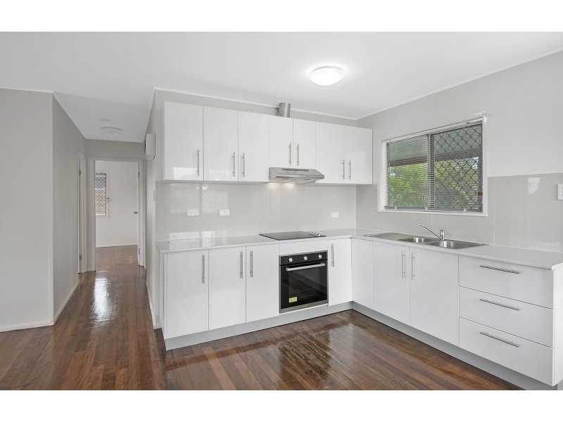 37 ATTUNGA STREET, Kingston QLD 4114