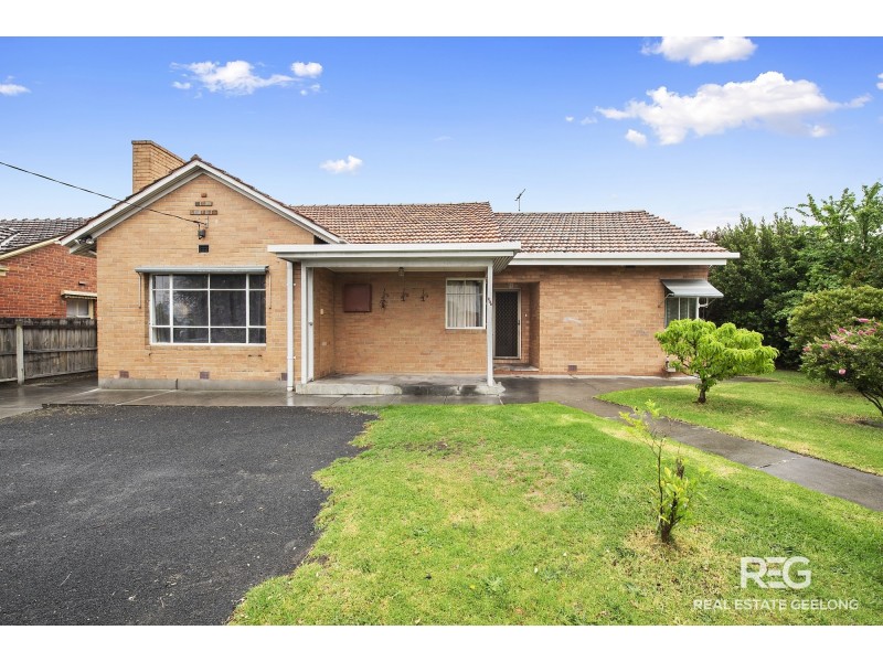 200 ORMOND ROAD, Thomson VIC 3219