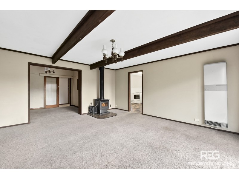 200 ORMOND ROAD, Thomson VIC 3219