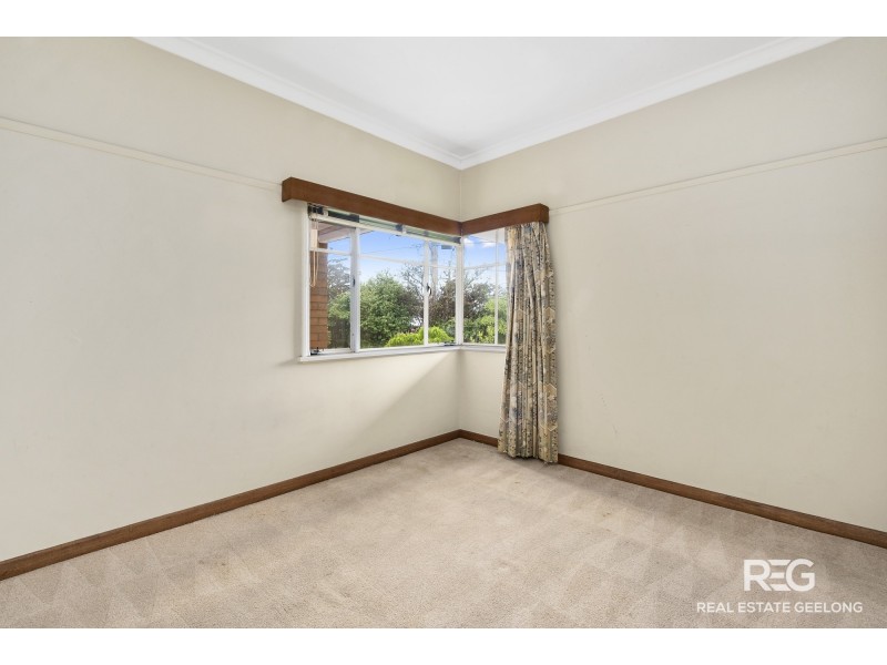 200 ORMOND ROAD, Thomson VIC 3219