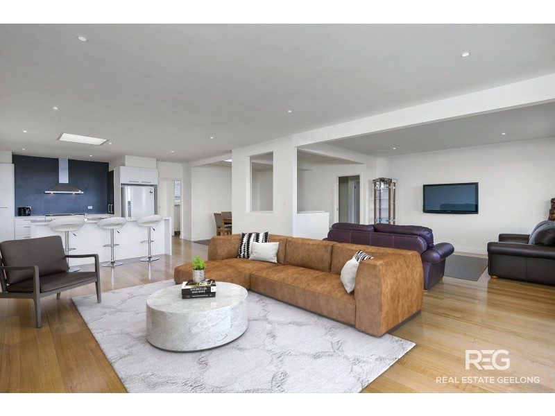 107 North Valley Road, Highton VIC 3216