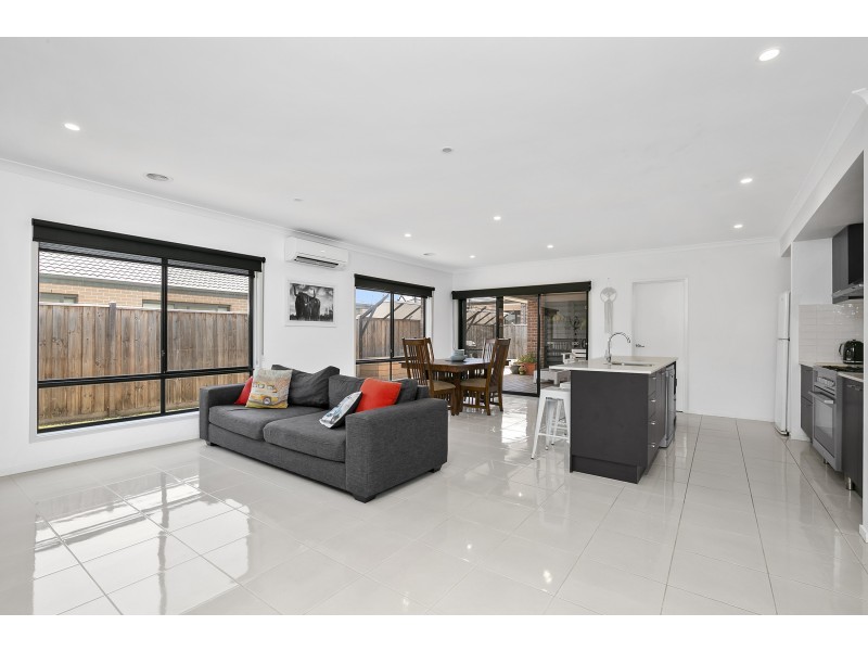 49 MANNA GUM DRIVE, Mount Duneed VIC 3216