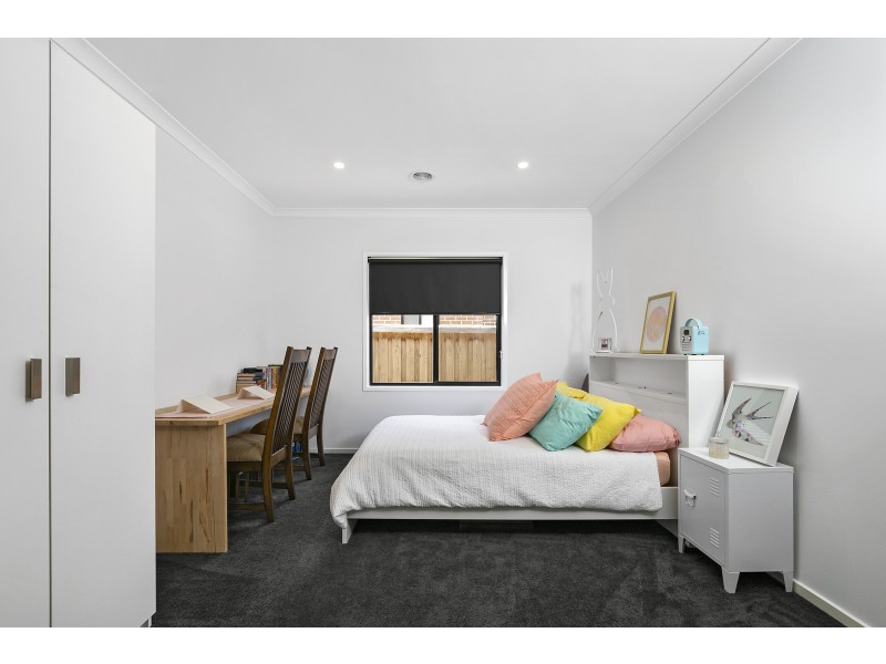 49 MANNA GUM DRIVE, Mount Duneed VIC 3216