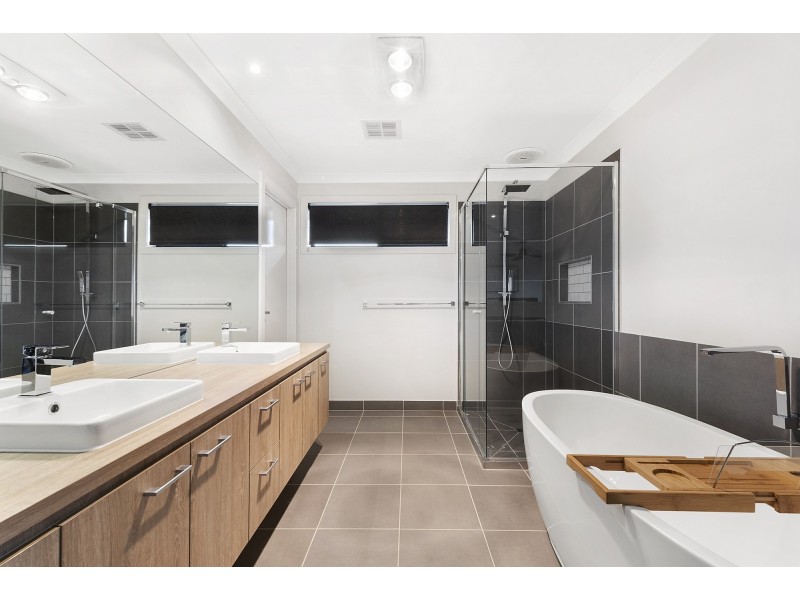 3 SPECTRUM DRIVE, Mount Duneed VIC 3216