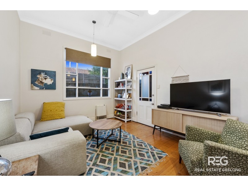 1 TULLY STREET, East Geelong VIC 3219