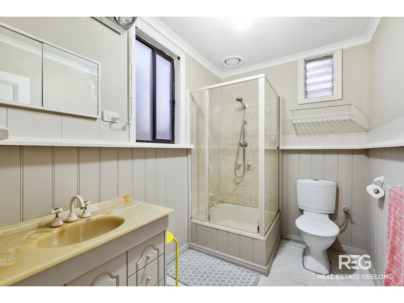 1 TULLY STREET, East Geelong VIC 3219