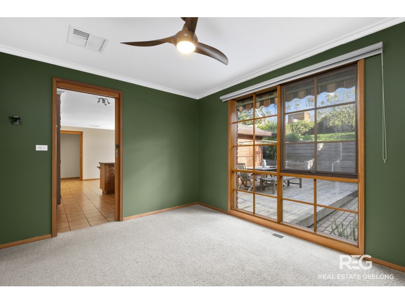 7 HUNTLY CLOSE, Highton VIC 3216