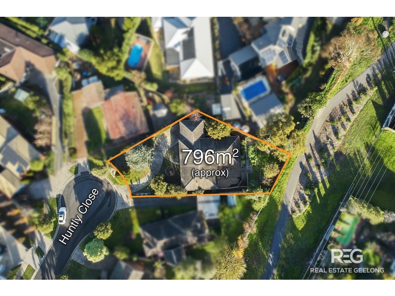 7 HUNTLY CLOSE, Highton VIC 3216