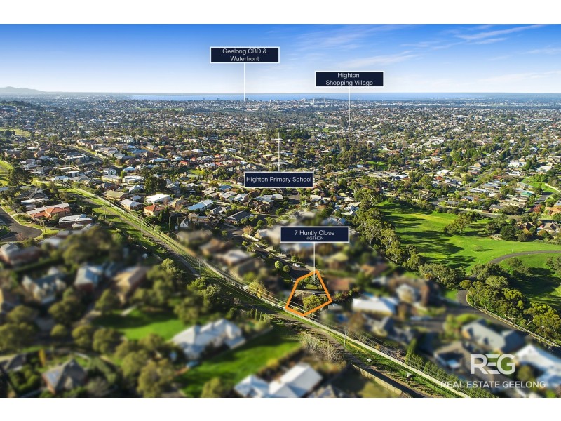 7 HUNTLY CLOSE, Highton VIC 3216