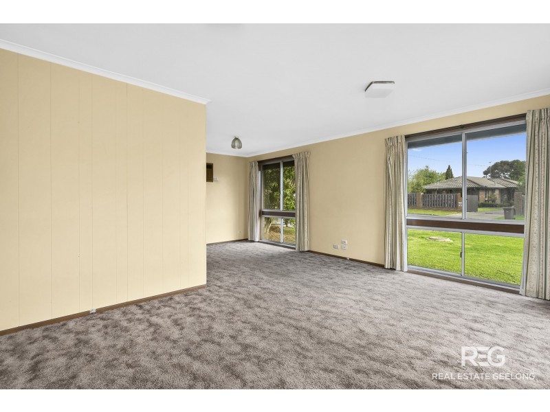 1 CARNARVON DRIVE, Grovedale VIC 3216