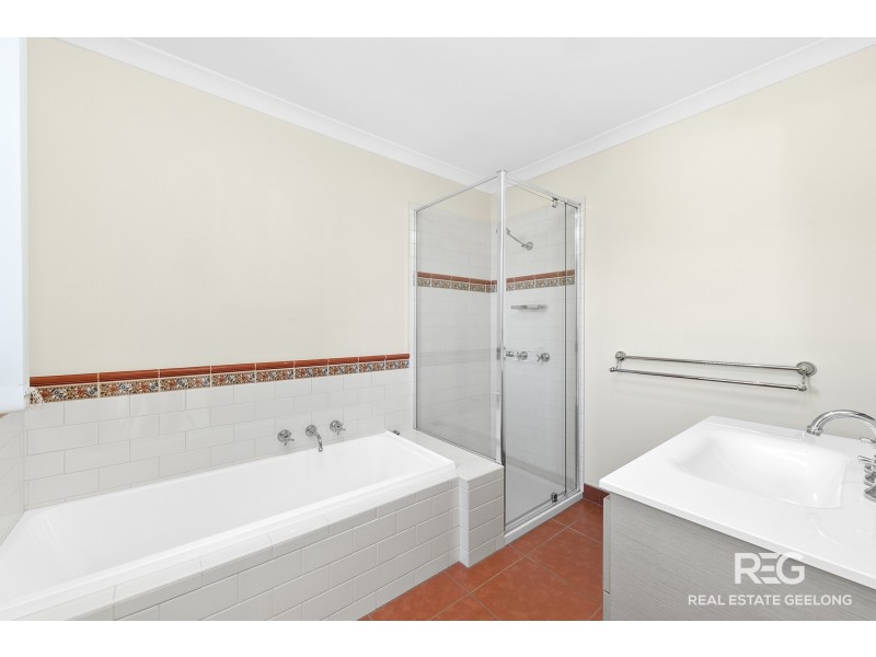 2/160 CHURCH STREET, Grovedale VIC 3216