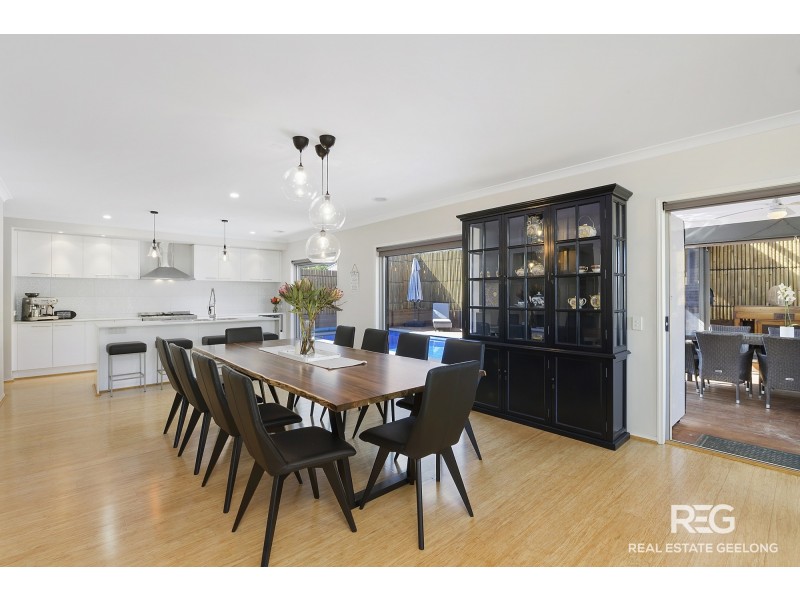 2 HEADLAND DRIVE, Leopold VIC 3224