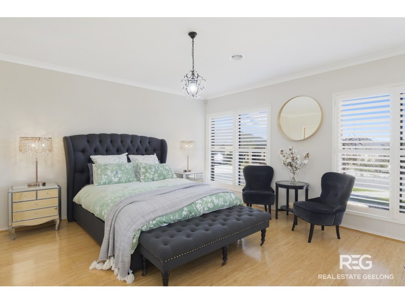 2 HEADLAND DRIVE, Leopold VIC 3224