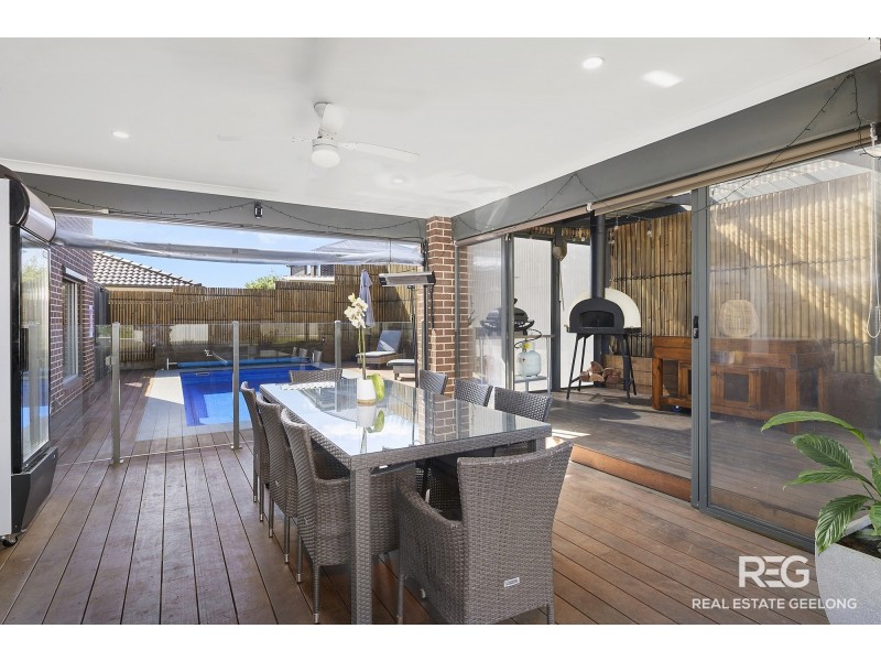 2 HEADLAND DRIVE, Leopold VIC 3224