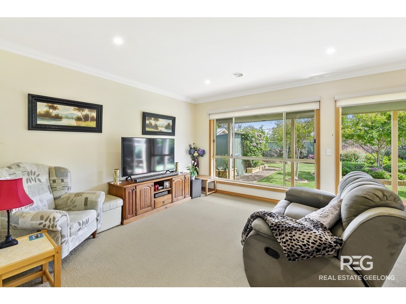 4/26 BUCKINGHAM STREET, Lara VIC 3212