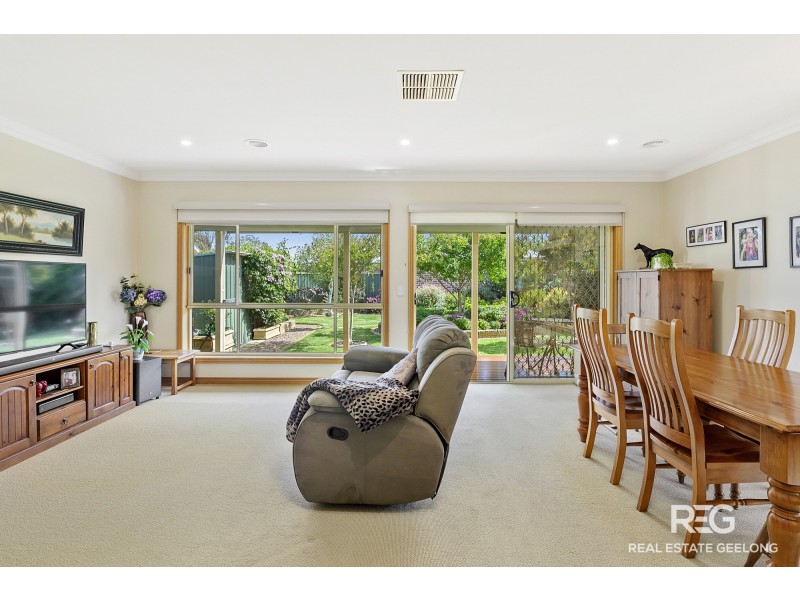 4/26 BUCKINGHAM STREET, Lara VIC 3212