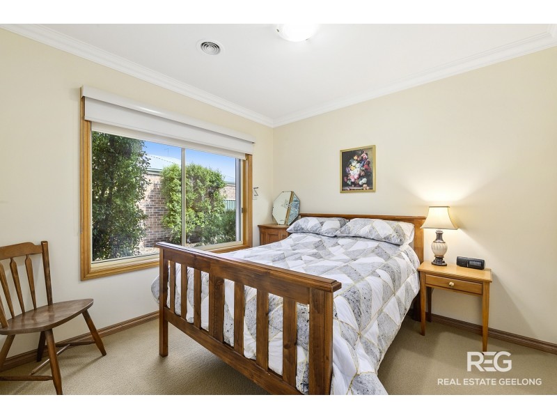 4/26 BUCKINGHAM STREET, Lara VIC 3212