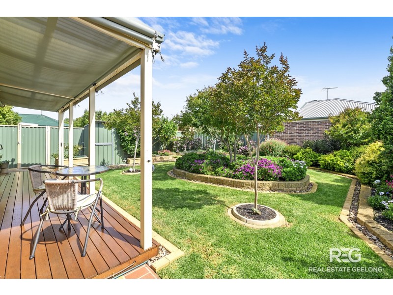 4/26 BUCKINGHAM STREET, Lara VIC 3212