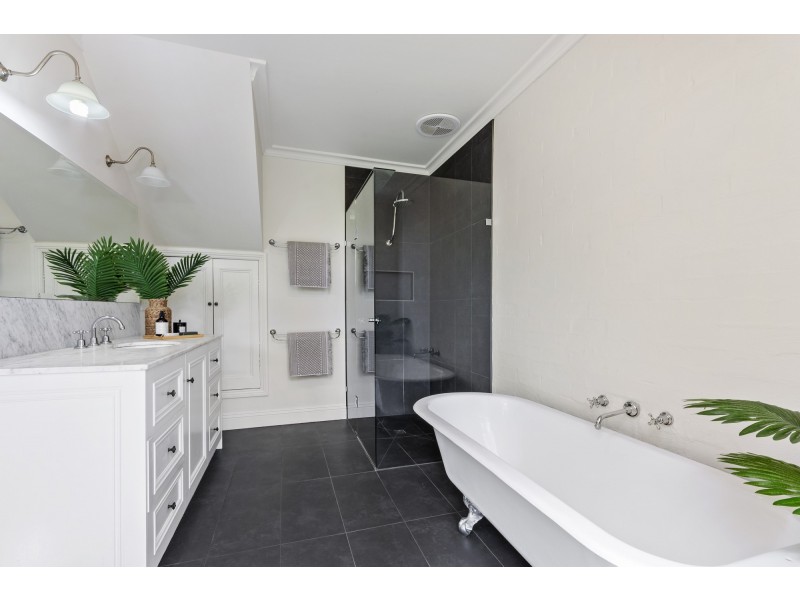 136 SKENE STREET, Newtown VIC 3220