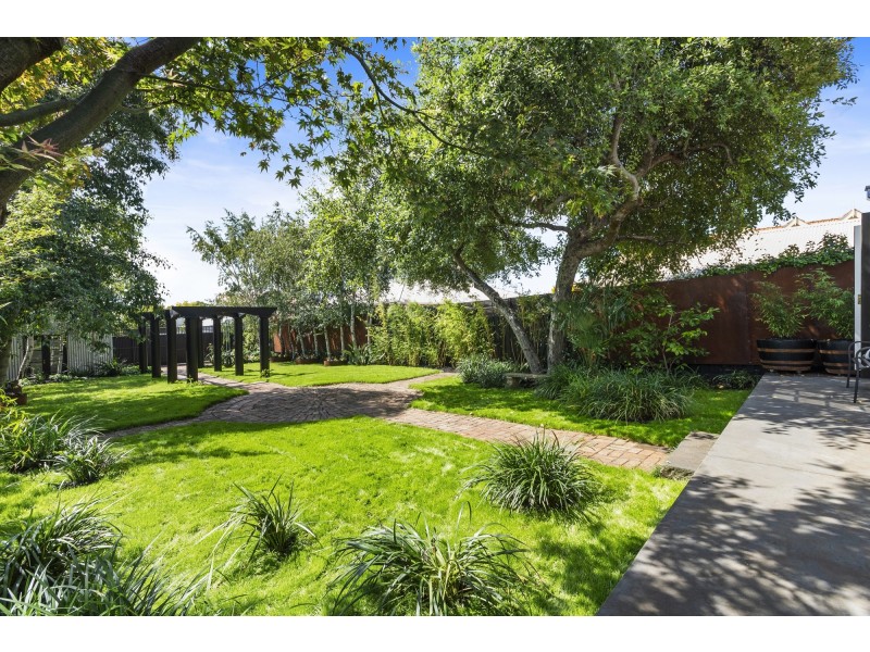 136 SKENE STREET, Newtown VIC 3220