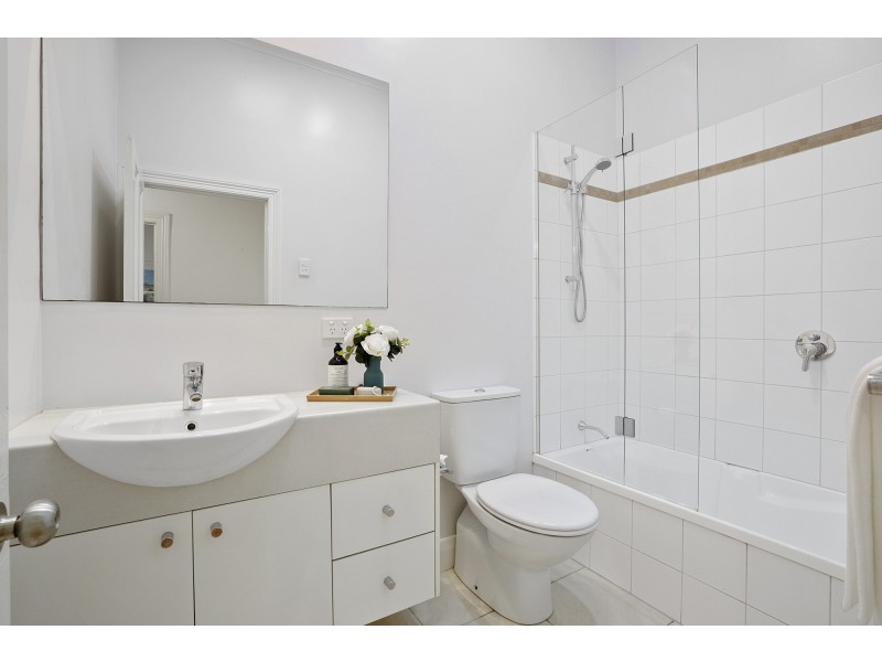 34 MAITLAND STREET, Geelong West VIC 3218